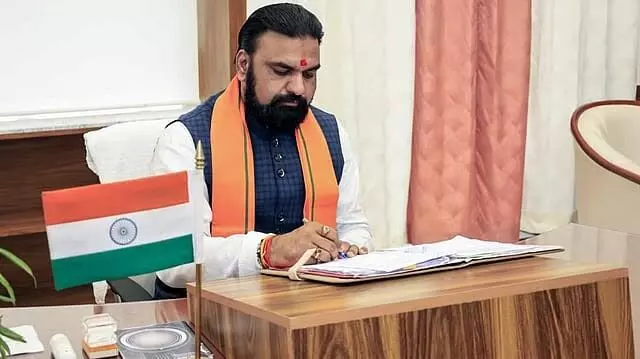 Bihar Cabinet : बिहार कैबिनेट के बड़े फैसले : ग्रीनफील्ड एयरपोर्ट, AI सेंटर और रोपवे परियोजनाओं के साथ कई प्रस्तावों को मिली मंजूरी