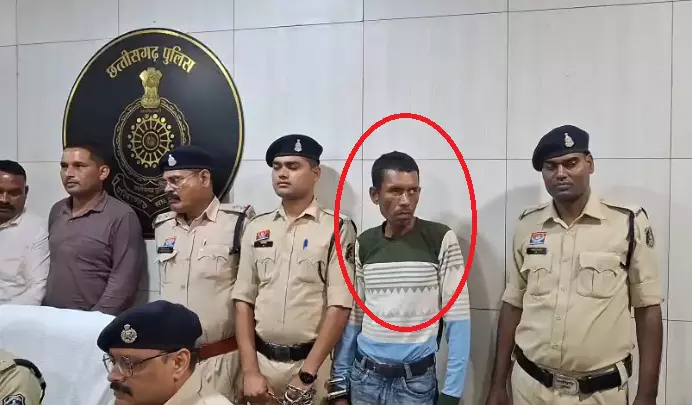 CG Crime : अंधेकत्ल की गुत्थी सुलझी, हत्या के बाद शव से दरिंदगी, टुकड़े कर नदी में फेंका, आरोपी गिरफ्तार CG Crime : अंधेकत्ल की गुत्थी सुलझी, हत्या के बाद शव से दरिंदगी, टुकड़े कर नदी में फेंका, आरोपी गिरफ्तार