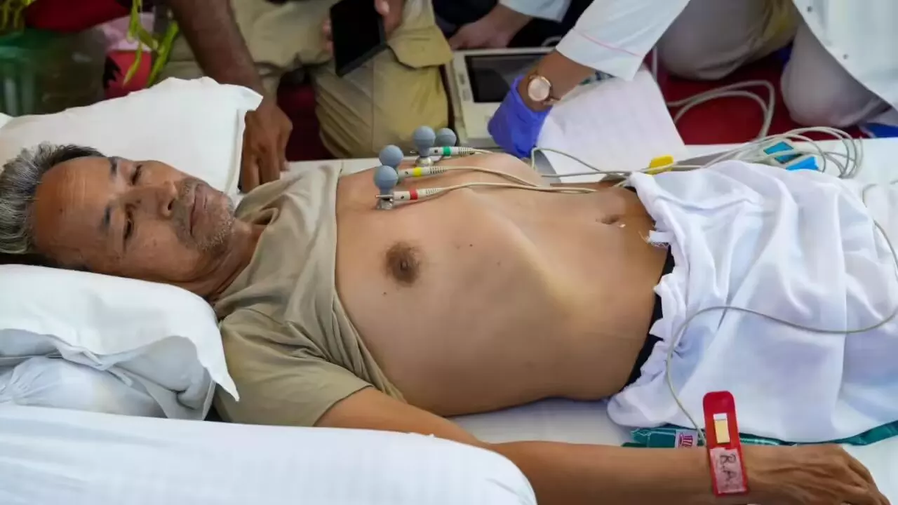 Sonam Wangchuk Health Bulletin: अब कैसी है सोनम वांगचुक की तबीयत? अस्पताल ने जारी की हेल्थ बुलेटिन Sonam Wangchuk Health Bulletin: अब कैसी है सोनम वांगचुक की तबीयत? अस्पताल ने जारी की हेल्थ बुलेटिन