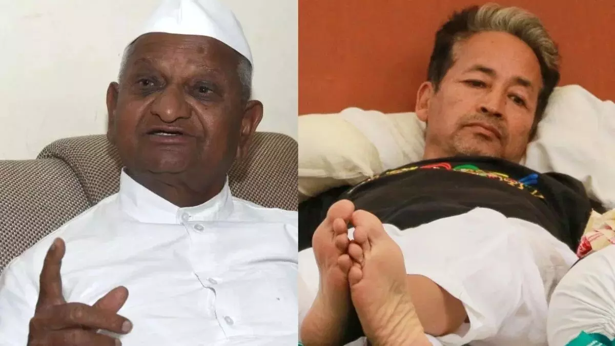 Anna Hazare Support Sonam Wangchuk: सोनम वांगचुक के सपोर्ट में आए अन्ना हजारे, बोले- उनके सब्र की परीक्षा न लें, सरकार से बातचीत की अपील Anna Hazare Support Sonam Wangchuk: सोनम वांगचुक के सपोर्ट में आए अन्ना हजारे, बोले- उनके सब्र की परीक्षा न लें, सरकार से बातचीत की अपील