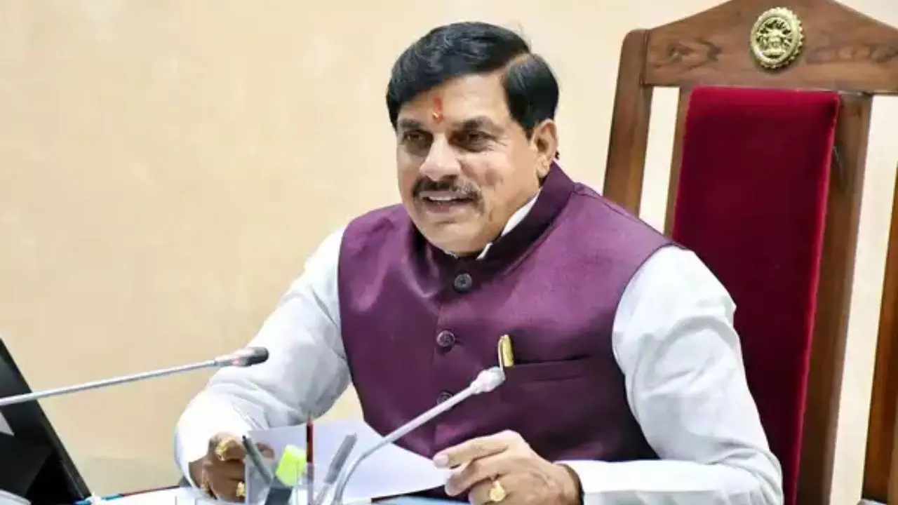 MP Cabinet : एमपी कैबिनेट का बड़ा फैसला : यूसीसी ड्राफ्ट को मंजूरी, मानसून सत्र में पेश होगा विधेयक MP Cabinet : एमपी कैबिनेट का बड़ा फैसला : यूसीसी ड्राफ्ट को मंजूरी, मानसून सत्र में पेश होगा विधेयक