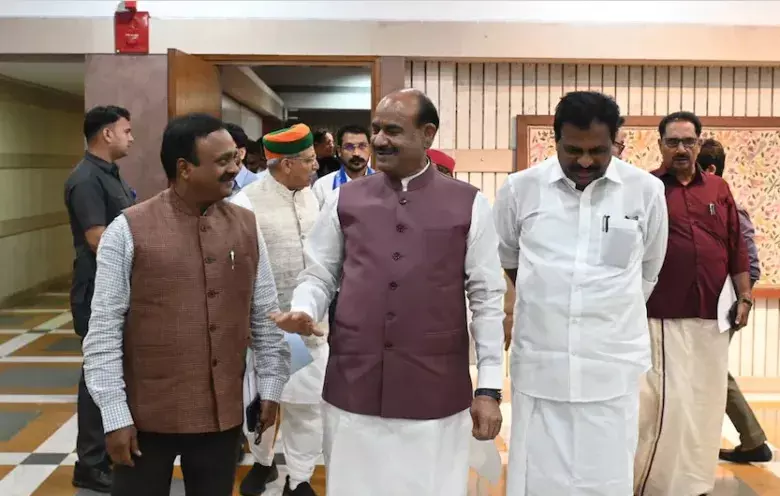parliament-monsoon-session: संसद का मानसून सत्र 20 जुलाई से, NEET और राम मंदिर चढ़ावा चोरी जैसे मुद्दों पर हंगामा तय parliament-monsoon-session: संसद का मानसून सत्र 20 जुलाई से, NEET और राम मंदिर चढ़ावा चोरी जैसे मुद्दों पर हंगामा तय