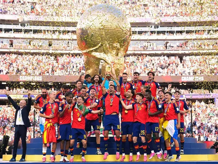 FIFA World Cup Prize Money 2026: स्पेन दूसरी बार बना वर्ल्ड चैंपियन, मिली 481 करोड़ रुपये की रिकॉर्ड प्राइज़ मनी, रनर-अप अर्जेंटीना पर भी हुई पैसो की बारिश, जानें FIFA 2026 की पूरी इनामी राशि