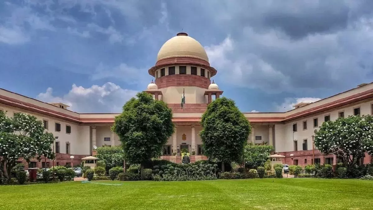 Supreme Court: सुप्रीम कोर्ट मेट्रो स्टेशन बंद होने का मामला कोर्ट पहुंचा, सीजेआई बोले- जरूरत पड़ी तो करूंगा हस्तक्षेप