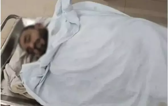CG Crime: सूरजपुर में जमीन विवाद में युवक का अपहरण, बेदम पीटकर सड़क किनारे फेंका, इलाज के दौरान मौत CG Crime: सूरजपुर में जमीन विवाद में युवक का अपहरण, बेदम पीटकर सड़क किनारे फेंका, इलाज के दौरान मौत