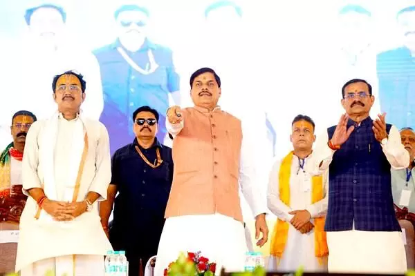 MP के 4 शहरों में बनेंगे फास्ट ट्रैक कोर्ट, सीएम मोहन यादव ने 210 करोड़ रुपये की सामाजिक सुरक्षा पेंशन भी की जारी
