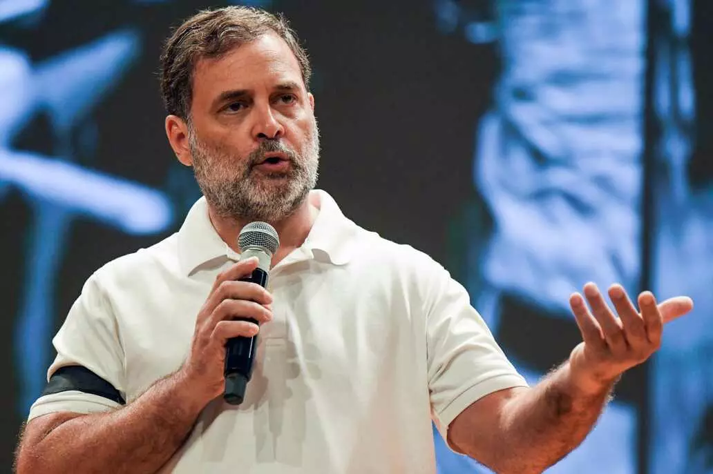Rahul Gandhi: नीट पेपर लीक मुद्दे पर राहुल गांधी का सरकार पर हमला, बोले- छात्रों की तीन मांगों पर कोई समझौता नहीं होगा