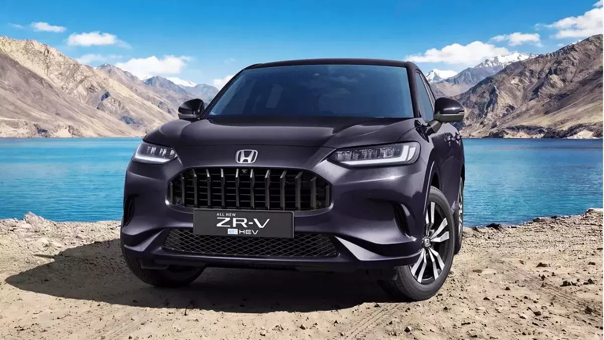 Honda ZR-V e:HEV की भारत में एंट्री, 7.9 सेकंड में पकड़ती है 100 kmph की रफ्तार, जानें कीमत, फीचर्स और हाइब्रिड इंजन की पूरी डिटेल