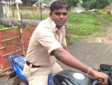 CG News : थाने की बैरक में फंदे से लटका मिला आरक्षक का शव, पुलिस जांच में जुटी