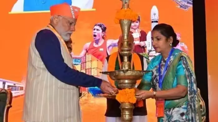 Delhi: दिल्ली महिला आयोग को मिला नया अध्यक्ष, लता गुप्ता संभालेंगी जिम्मेदारी Delhi: दिल्ली महिला आयोग को मिला नया अध्यक्ष, लता गुप्ता संभालेंगी जिम्मेदारी