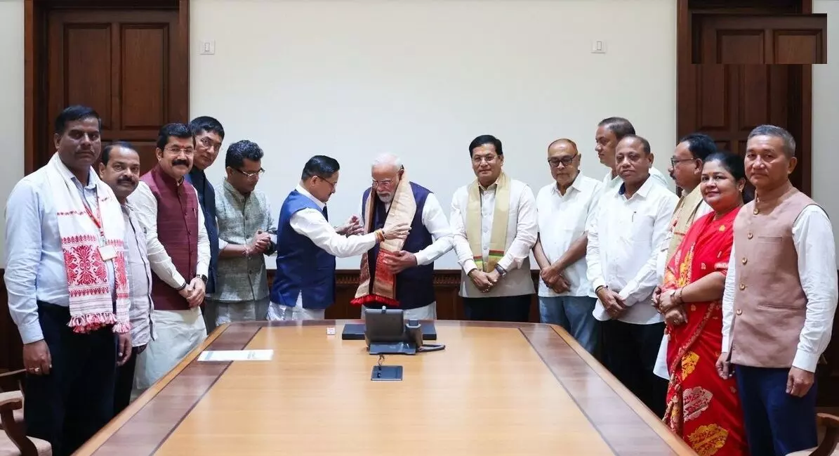 Assam Floods: पीएम मोदी ने सांसदों के साथ की समीक्षा बैठक, विधायकों ने किया एक महीने का वेतन देने का एलान