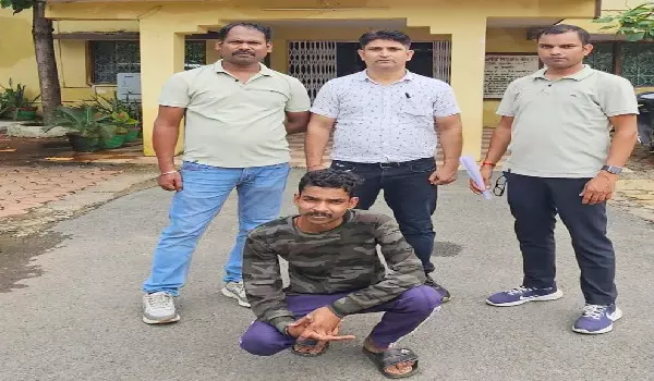CG Cyber Crime : ऑनलाइन गेम की लत में आरक्षक बना साइबर ठग, साथी पुलिसकर्मी का मोबाइल चुराकर खाते से उड़ाए 4.87 लाख