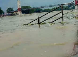 Chhattisgarh weather update: दक्षिण छत्तीसगढ़ में भारी बारिश का अलर्ट, रायपुर में खारून नदी खतरे के निशान से ऊपर, जानें मौसम का हाल