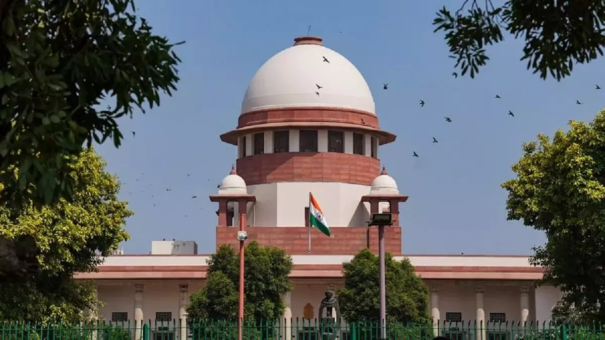 SC: हवाई किराए पर सुप्रीम कोर्ट सख्त: नए नियम 7 दिन में जारी करने के निर्देश, उल्लंघन पर कार्रवाई की चेतावनी