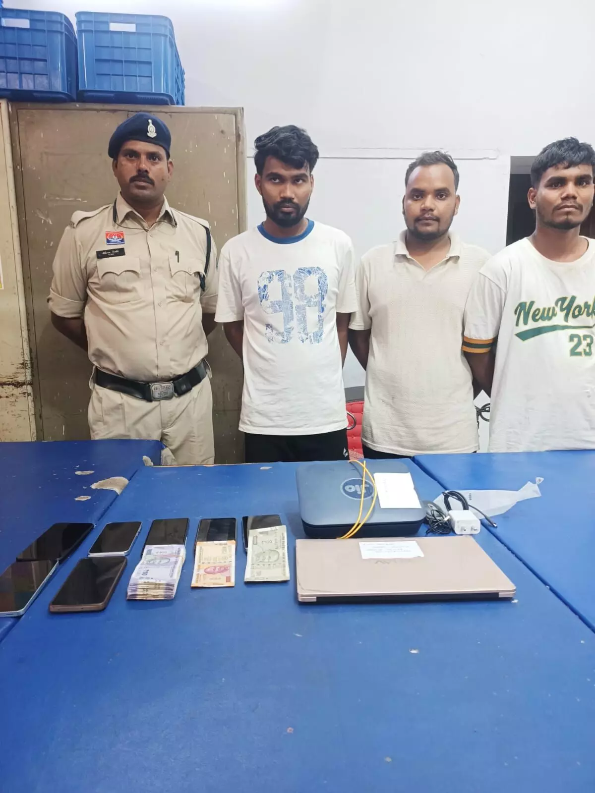 Raipur Crime : ऑनलाइन सट्टा ऐप पर चल रहा था करोड़ों के नेटवर्क का खेल, पुलिस ने 3 आरोपियों को दबोचा