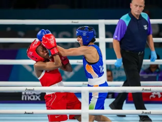 Commonwealth Games 2026: कॉमनवेल्थ गेम्स में भारत को बॉक्सिंग में मिला तीसरा गोल्ड, साक्षी चौधरी का गोल्डन पंच Commonwealth Games 2026: कॉमनवेल्थ गेम्स में भारत को बॉक्सिंग में मिला तीसरा गोल्ड, साक्षी चौधरी का गोल्डन पंच