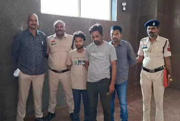 CG Crime : चोरी के मामले में ज्वेलरी कारोबारी समेत 5 गिरफ्तार, 96 से ज्यादा मामलों से जुड़ा निकला गिरोह