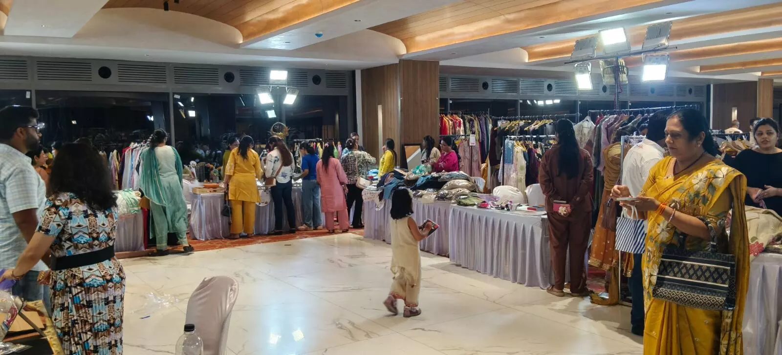 रामा एग्जीबिशन सेंटर में गुनेशा फैशन को मिला शानदार प्रतिसाद