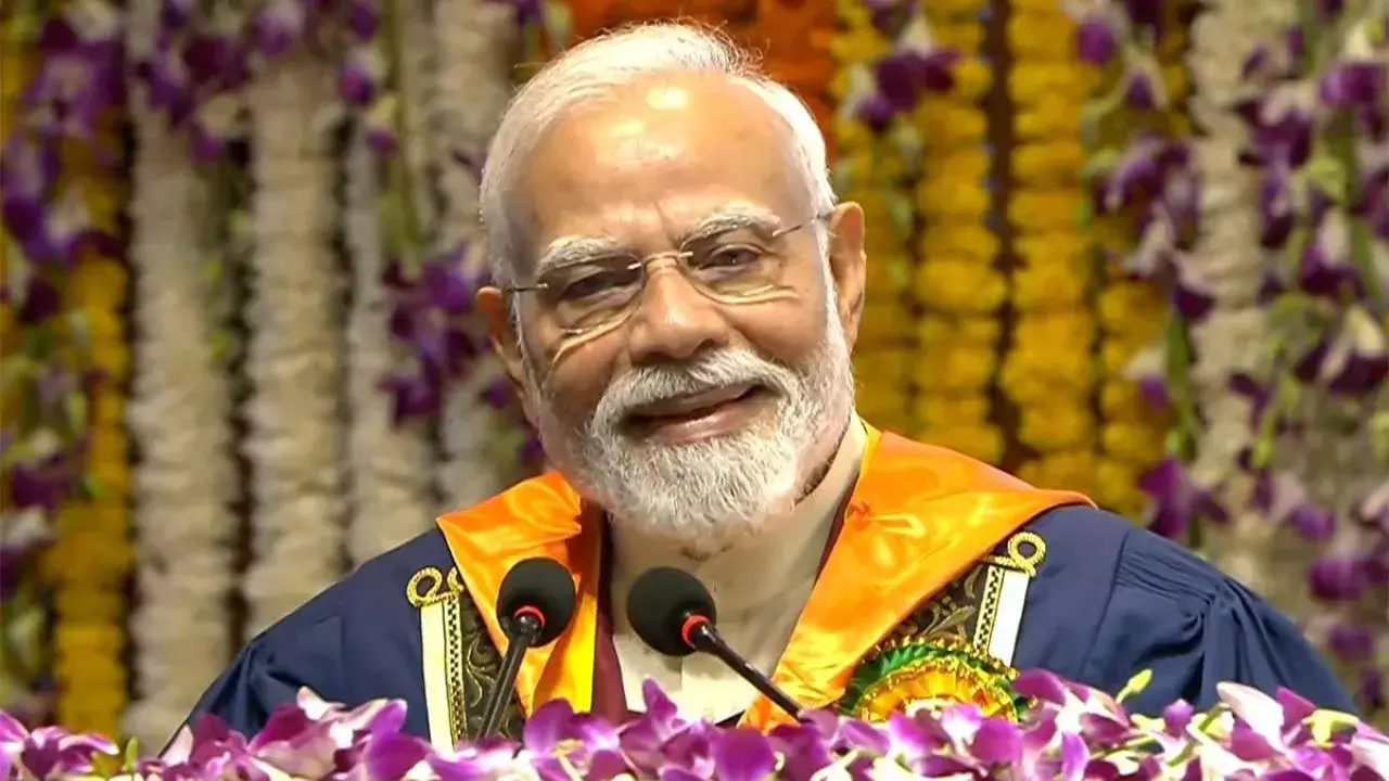 PM Modi IIT Delhi Convocation: IIT दिल्ली के 57वें दीक्षांत समारोह में PM मोदी का छात्रों को मंत्र, बोले- जिंदगी में सबकुछ ‘आउट ऑफ सिलेबस’