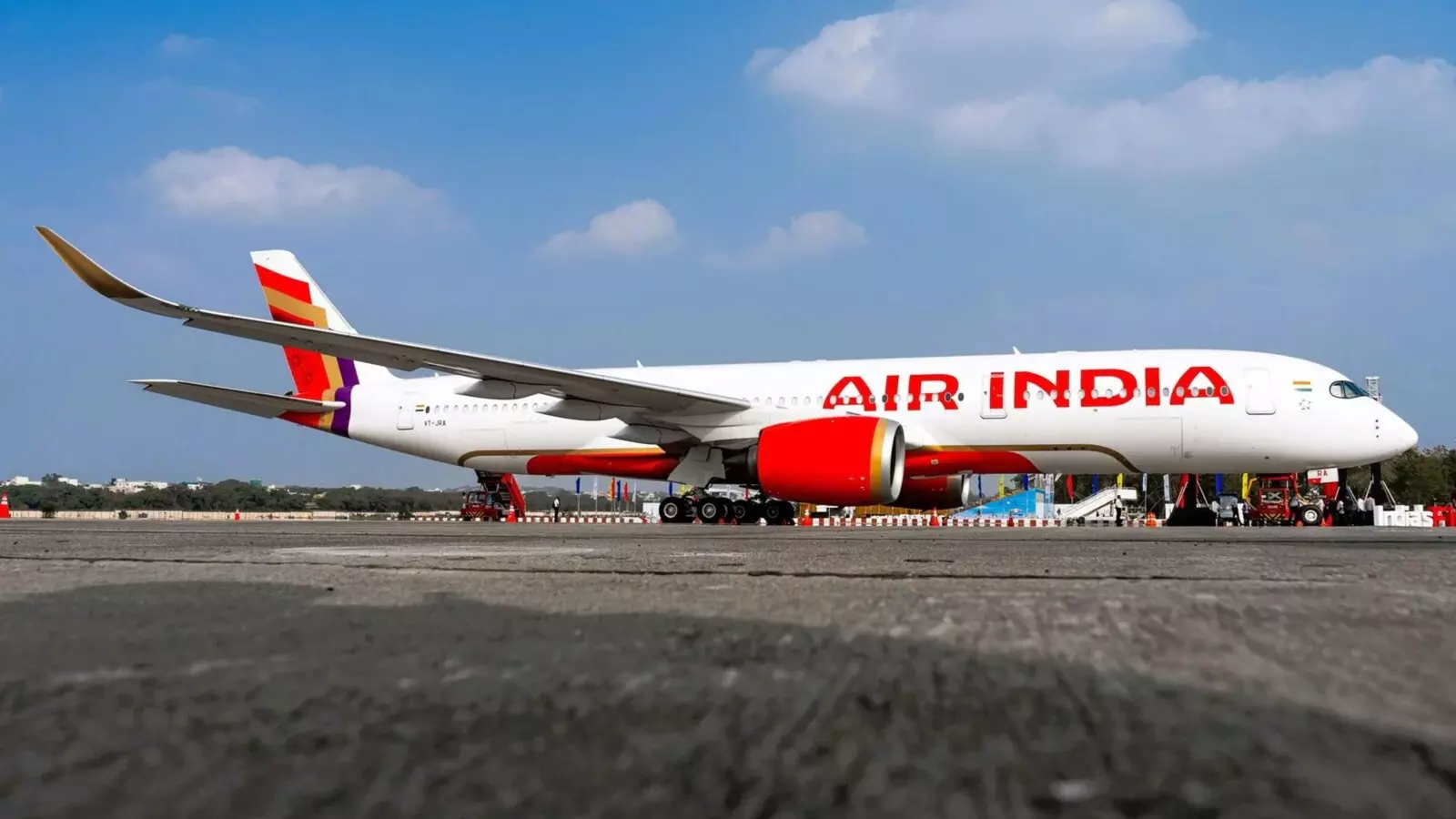 Air India Flight Turbulence: पायलट के डोप टेस्ट में पॉजिटिव होने का दावा, एयरलाइन बोली- रिपोर्ट नहीं मिली, टर्बुलेंस में फंसा था एअर इंडिया का विमान Air India Flight Turbulence: पायलट के डोप टेस्ट में पॉजिटिव होने का दावा, एयरलाइन बोली- रिपोर्ट नहीं मिली, टर्बुलेंस में फंसा था एअर इंडिया का विमान