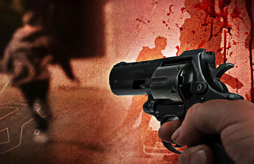 UP: 50 हजार का इनामी बदमाश मोनू पुलिस एनकाउंटर में ढेर, नाबालिग से दुष्कर्म-हत्या मामले में था वांटेड