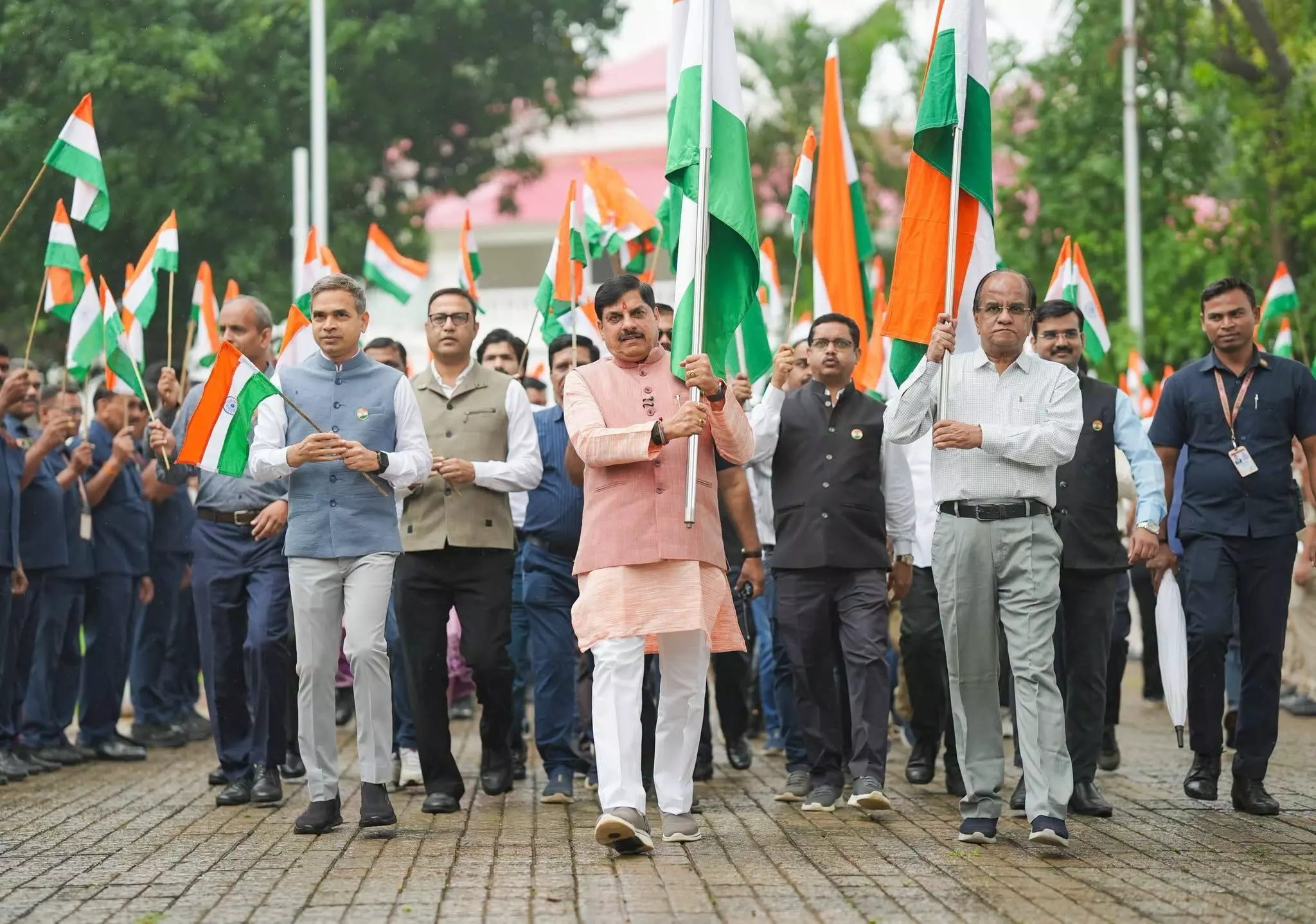 Tiranga Yatra: टीटी नगर स्टेडियम से सीएम डॉ. मोहन यादव ने तिरंगा यात्रा का किया शुभारंभ, युवाओं से आजीवन राष्ट्रसेवा का लिया संकल्प Tiranga Yatra: टीटी नगर स्टेडियम से सीएम डॉ. मोहन यादव ने तिरंगा यात्रा का किया शुभारंभ, युवाओं से आजीवन राष्ट्रसेवा का लिया संकल्प