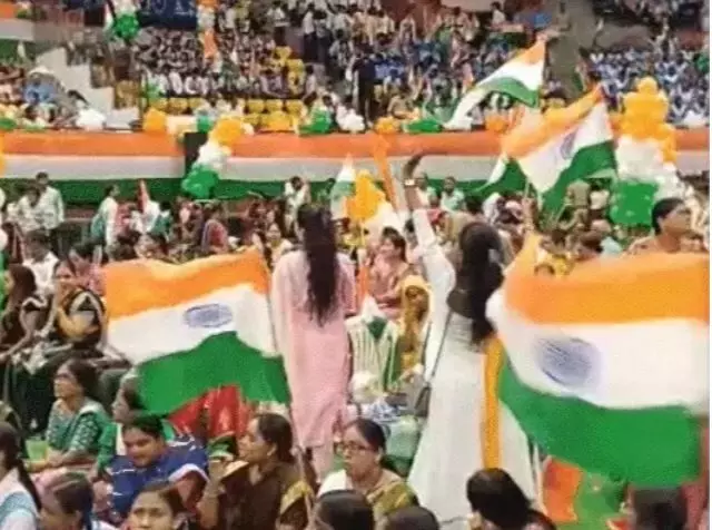 raipur-tiranga-yatra: तिरंगा लेकर निकले रायपुरियन, सीएम साय, डिप्टी सीएम अरुण साव भी शामिल, इंडोर स्टेडियम से सुभाष स्टेडियम तक जाएगी तिरंगा यात्रा, देखें लाइव