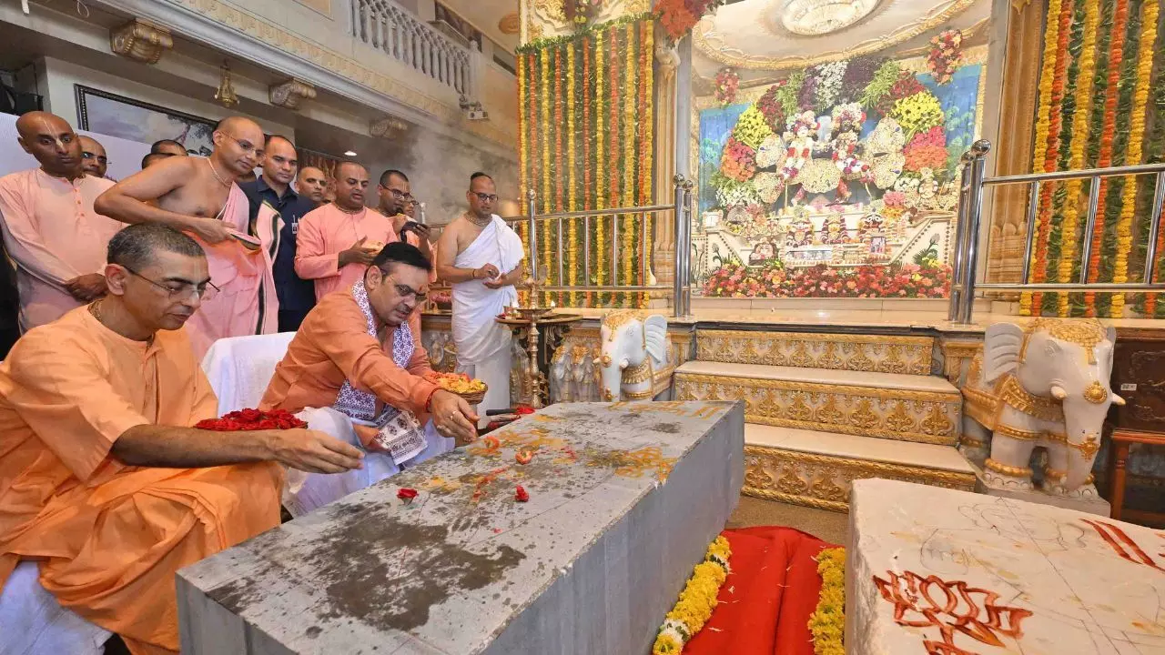 Rajasthan : जयपुर में गुप्त वृंदावन धाम पहुंचे CM भजनलाल, राधा-कृष्ण शिला का किया पूजन
