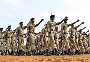 chhattisgarh-police-recruitment: छत्तीसगढ़ में पुलिस भर्ती मुख्य परीक्षा की तारीख बदली, अब 2 से 4 नवंबर तक होगी परीक्षा chhattisgarh-police-recruitment: छत्तीसगढ़ में पुलिस भर्ती मुख्य परीक्षा की तारीख बदली, अब 2 से 4 नवंबर तक होगी परीक्षा