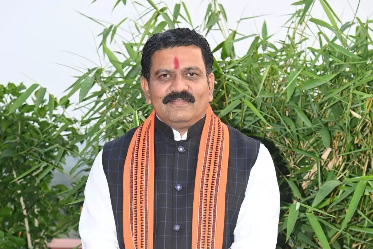 CG News : बस्तर तिरंगा यात्रा में दिखेगा देशभक्ति का रंग, 90 से ज्यादा गांवों में पहली बार फहराया जाएगा तिरंगा CG News : बस्तर तिरंगा यात्रा में दिखेगा देशभक्ति का रंग, 90 से ज्यादा गांवों में पहली बार फहराया जाएगा तिरंगा