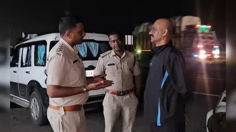 MP Crime : बस के अंदर सर्राफा व्यापारी से बड़ी लूट, 5 किलो सोना ले गए बदमाश, पुलिस जांच में जुटी