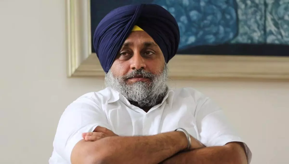 Sukhbir Singh Badal: सुखबीर सिंह बादल बोले- न कभी डरा हूं, न डरूंगा; नांदेड हमले के बाद अस्पताल से हुए डिस्चार्ज Sukhbir Singh Badal: सुखबीर सिंह बादल बोले- न कभी डरा हूं, न डरूंगा; नांदेड हमले के बाद अस्पताल से हुए डिस्चार्ज