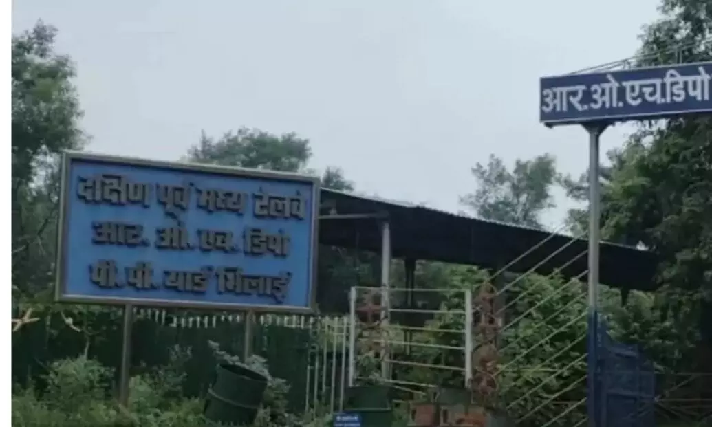 Railway DME Bribe cash: नए ठेके और पुराने बिल के बदले 50 हजार रिश्वत के मामले रेलवे का DME हिरासत में, तीन दिन की रिमांड में CBI करेगी पूछताछ Railway DME Bribe cash: नए ठेके और पुराने बिल के बदले 50 हजार रिश्वत के मामले रेलवे का DME हिरासत में, तीन दिन की रिमांड में CBI करेगी पूछताछ