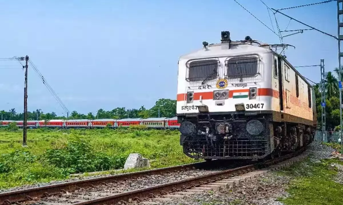 Railway Recruitment 2026: रेलवे में सरकारी नौकरी का मौका: 1,400 से ज्यादा पदों पर होगी भर्ती, जानें योग्यता और आवेदन प्रक्रिया Railway Recruitment 2026: रेलवे में सरकारी नौकरी का मौका: 1,400 से ज्यादा पदों पर होगी भर्ती, जानें योग्यता और आवेदन प्रक्रिया