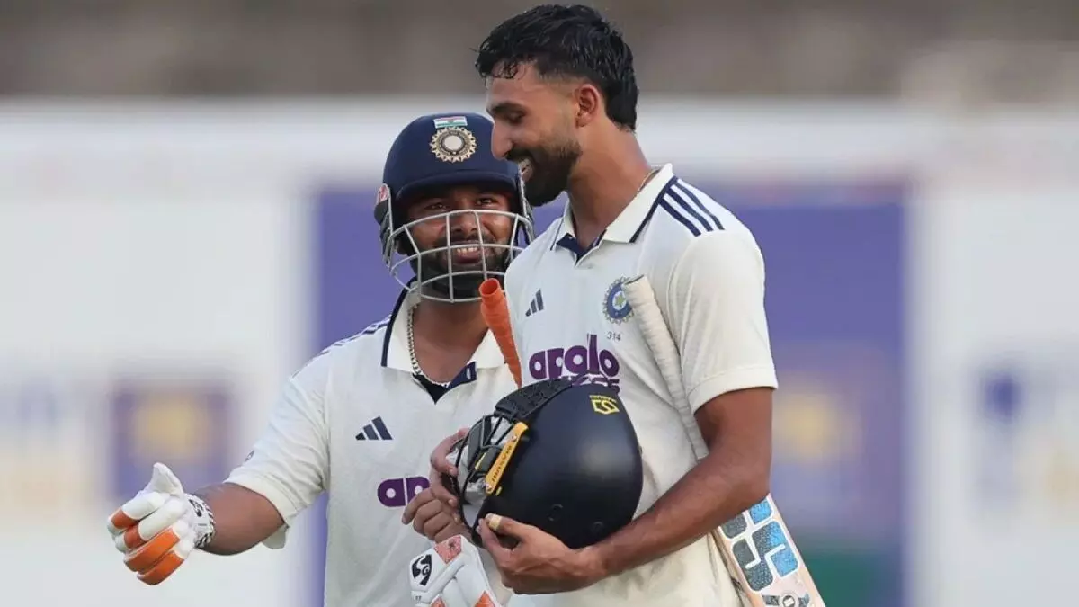 IND vs SL 1st Test: दूसरे दिन का खेल समाप्त, दोहरे शतक से चूके पडिक्कल, जुरेल का भी अर्धशतक, भारत ने 9 विकेट पर बनाए 460 रन IND vs SL 1st Test: दूसरे दिन का खेल समाप्त, दोहरे शतक से चूके पडिक्कल, जुरेल का भी अर्धशतक, भारत ने 9 विकेट पर बनाए 460 रन