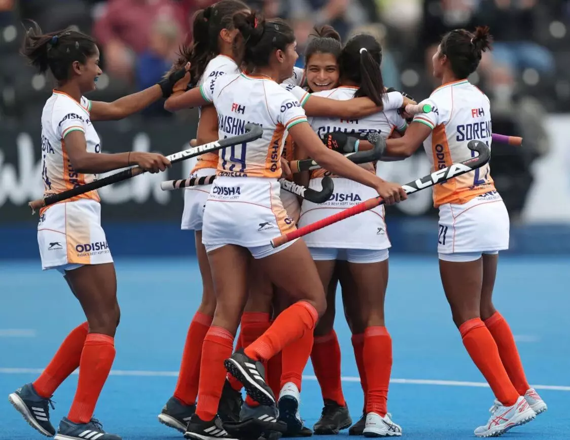 Women’s Hockey World Cup: भारतीय महिला हॉकी टीम का आगाज ड्रॉ से, चीन से 2-2 की बराबरी, नवनीत और दीपिका ने दागे गोल Women’s Hockey World Cup: भारतीय महिला हॉकी टीम का आगाज ड्रॉ से, चीन से 2-2 की बराबरी, नवनीत और दीपिका ने दागे गोल