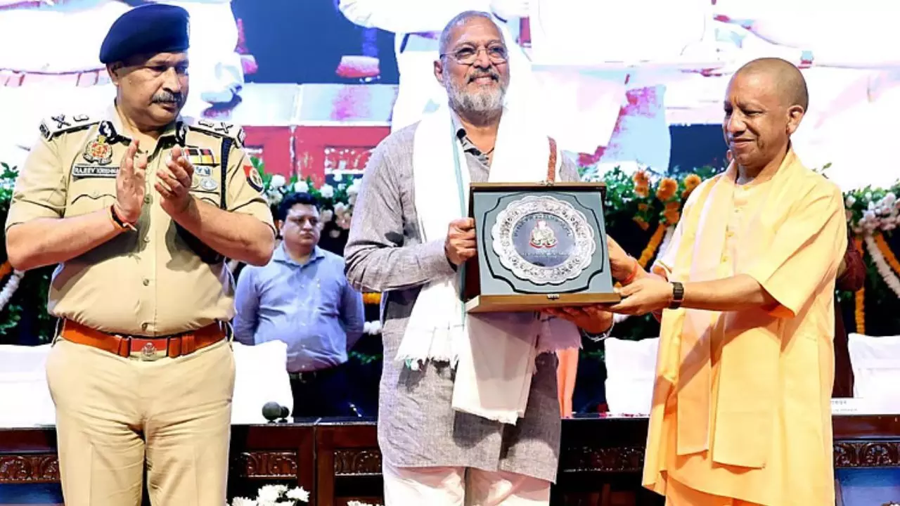 UP News: ‘खाकी का सितारा’ थीम सॉन्ग के लॉन्च पर नाना पाटेकर ने की UP पुलिस की तारीफ, बोले- बदलाव साफ दिखता है UP News: ‘खाकी का सितारा’ थीम सॉन्ग के लॉन्च पर नाना पाटेकर ने की UP पुलिस की तारीफ, बोले- बदलाव साफ दिखता है