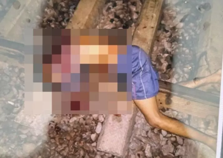 Raipur City Crime : युवक की चाकू मारकर हत्या, कई संदेही हिरासत में, पूछताछ जारी Raipur City Crime : युवक की चाकू मारकर हत्या, कई संदेही हिरासत में, पूछताछ जारी