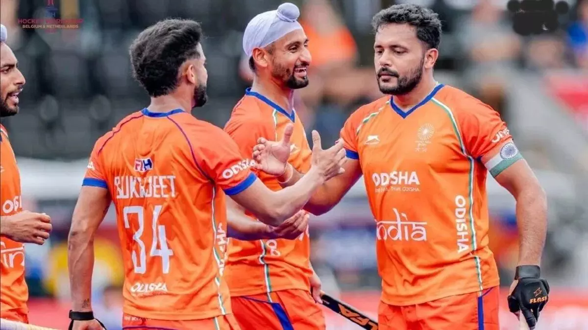 IND vs PAK Hockey World Cup: भारत ने पाकिस्तान को 5-3 से हराया: हॉकी वर्ल्ड कप के अगले दौर में पहुंचा; हरमनप्रीत-अभिषेक ने दागे 2-2 गोल IND vs PAK Hockey World Cup: भारत ने पाकिस्तान को 5-3 से हराया: हॉकी वर्ल्ड कप के अगले दौर में पहुंचा; हरमनप्रीत-अभिषेक ने दागे 2-2 गोल