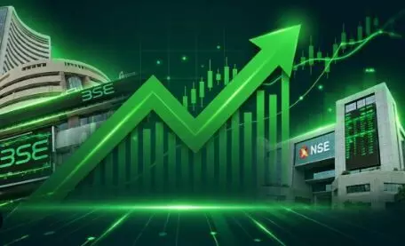 Stock Market, August 20: शेयर बाजार में सावन की हरियाली, आठ दिन की गिरावट पर लगा ब्रेक, सेंसेक्स 632 अंक उछला, जानें निफ्टी का हाल Stock Market, August 20: शेयर बाजार में सावन की हरियाली, आठ दिन की गिरावट पर लगा ब्रेक, सेंसेक्स 632 अंक उछला, जानें निफ्टी का हाल