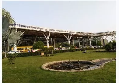 Mana Airport Privatization: माना एयरपोर्ट सहित देश के 11 एयरपोर्ट निजी कंपनियों को सौंपने की तैयारी,PPP मॉडल से दिए जाएंगे 50 साल की लीज पर Mana Airport Privatization: माना एयरपोर्ट सहित देश के 11 एयरपोर्ट निजी कंपनियों को सौंपने की तैयारी,PPP मॉडल से दिए जाएंगे 50 साल की लीज पर