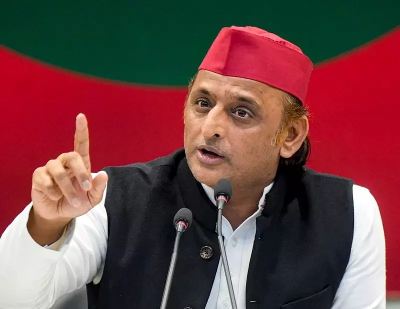 Akhilesh Yadav: अखिलेश यादव का बड़ा एलान, बोले- भाजपा राज में बंद स्कूल सपा सरकार में फिर खुलेंगे Akhilesh Yadav: अखिलेश यादव का बड़ा एलान, बोले- भाजपा राज में बंद स्कूल सपा सरकार में फिर खुलेंगे