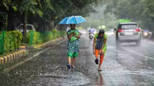 CG Weather : जन्माष्टमी पर रायपुर में बादल बरसने के आसार, 4 सितंबर से धीमी होगी बारिश की रफ्तार CG Weather : जन्माष्टमी पर रायपुर में बादल बरसने के आसार, 4 सितंबर से धीमी होगी बारिश की रफ्तार