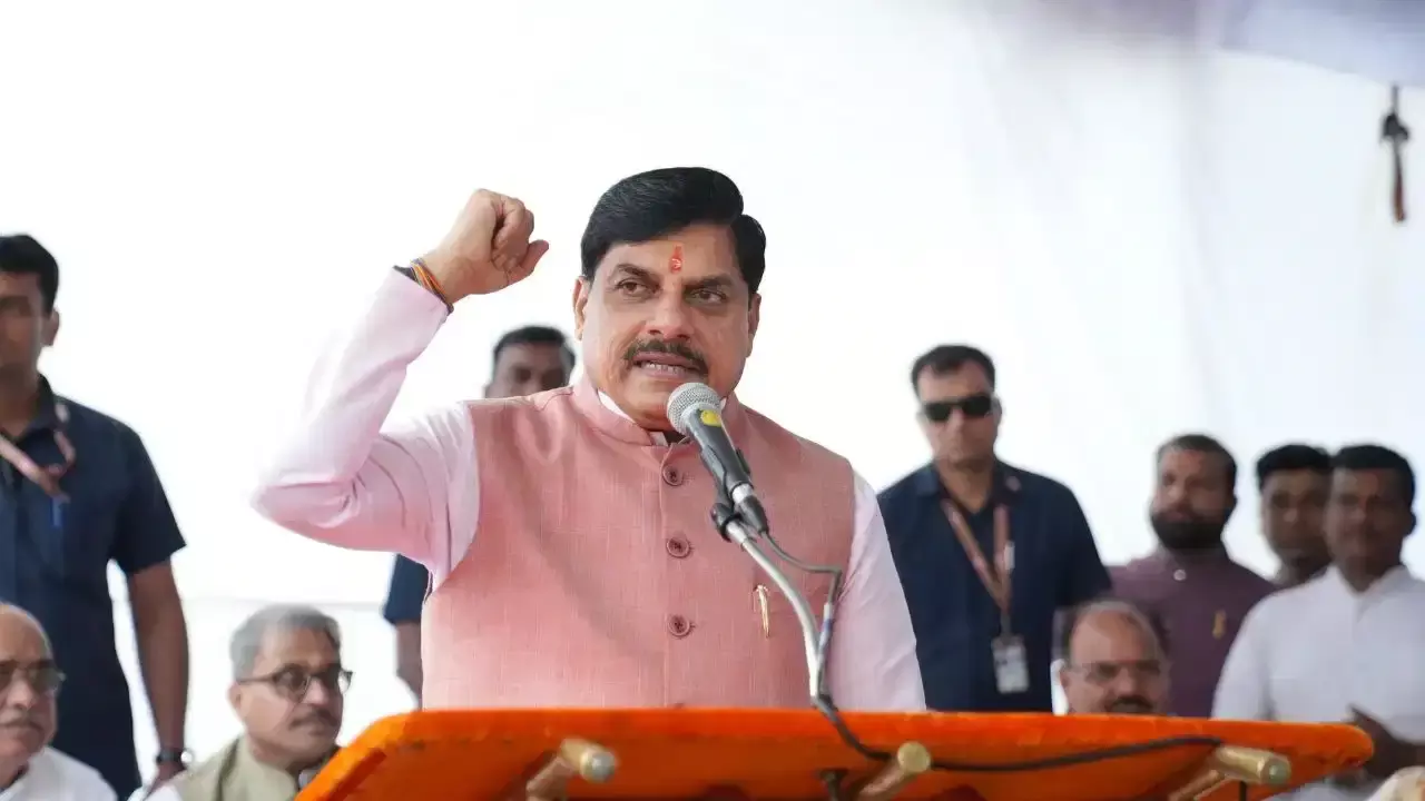 MP News : व्यापारियों को डॉ. CM मोहन यादव का वादा, बोले- जल्द निकलेगा समस्याओं का समाधान MP News : व्यापारियों को डॉ. CM मोहन यादव का वादा, बोले- जल्द निकलेगा समस्याओं का समाधान