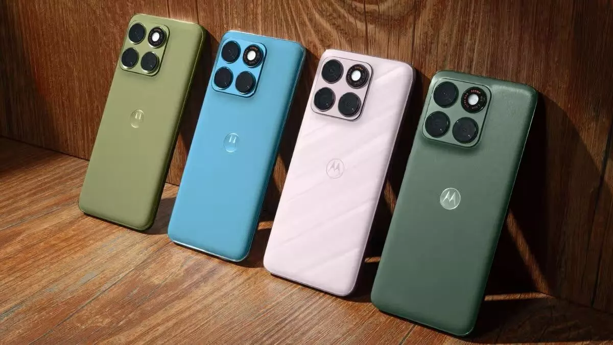 Motorola ने IFA 2026 में उतारे 3 नए गैजेट्स, Edge 70 Plus में 200MP कैमरा और 6500mAh बैटरी, जानिए इसके फीचर्स Motorola ने IFA 2026 में उतारे 3 नए गैजेट्स, Edge 70 Plus में 200MP कैमरा और 6500mAh बैटरी, जानिए इसके फीचर्स