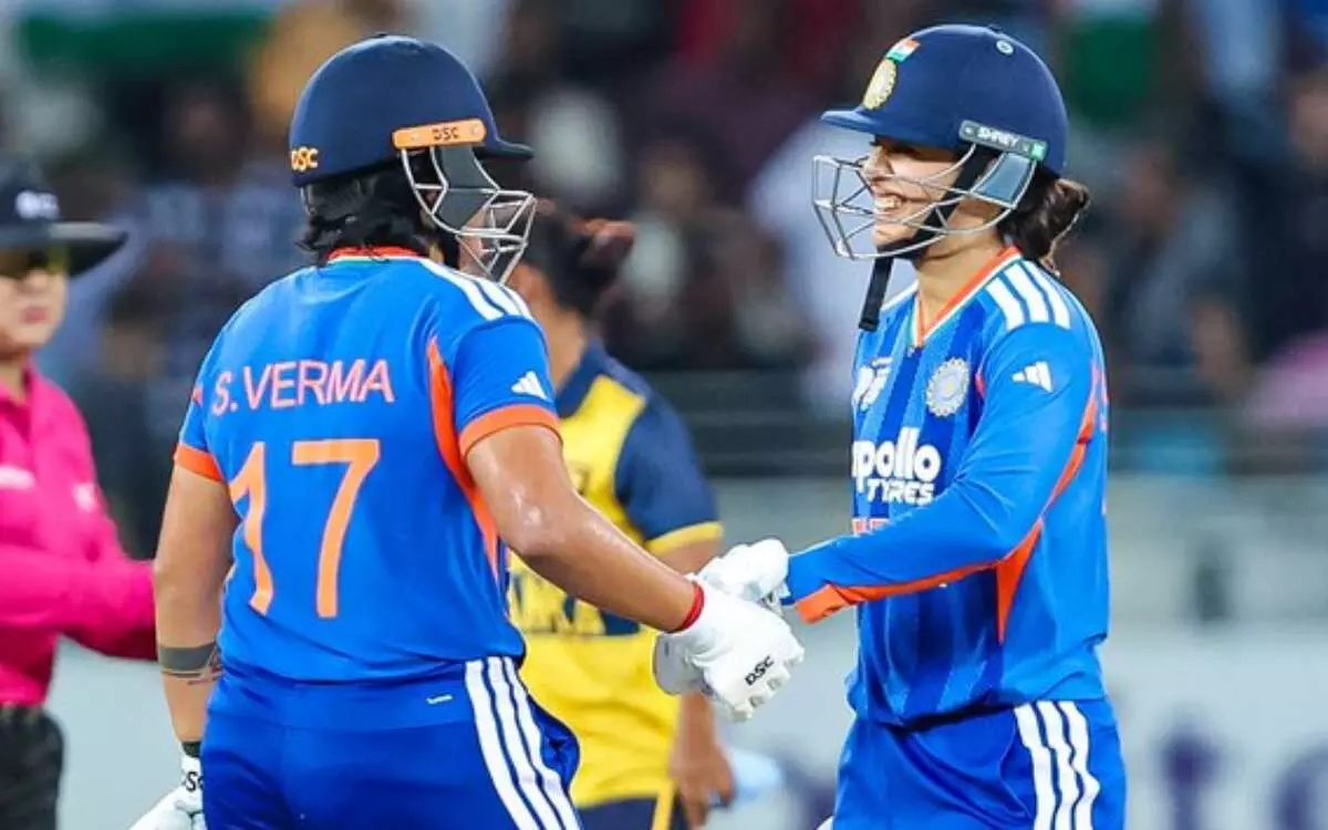 Womens Asia Cup 2026 Final: शेफाली-मंधाना की तूफानी साझेदारी, भारत ने श्रीलंका को दिया 184 रन का लक्ष्य Womens Asia Cup 2026 Final: शेफाली-मंधाना की तूफानी साझेदारी, भारत ने श्रीलंका को दिया 184 रन का लक्ष्य