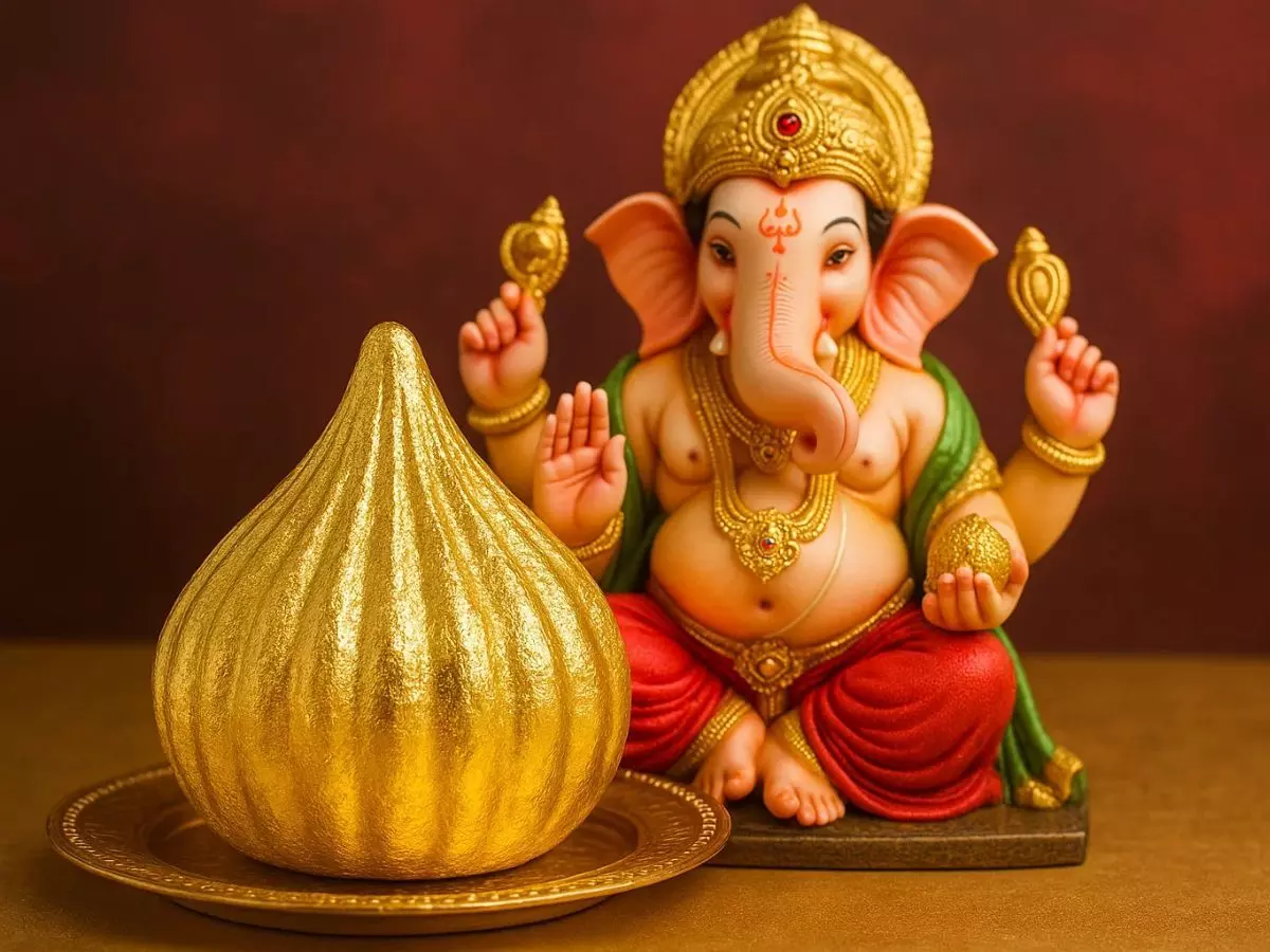 Ganesh Chaturthi 2026 : बप्पा को लगाएंगे 27 हजार रुपये किलो वाला मोदक का भोग, जानें क्यों हैं इतनी महंगी Ganesh Chaturthi 2026 : बप्पा को लगाएंगे 27 हजार रुपये किलो वाला मोदक का भोग, जानें क्यों हैं इतनी महंगी