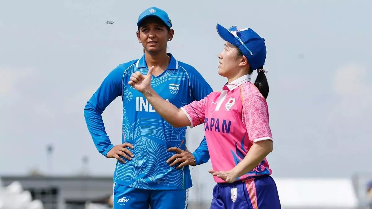 Asian Games: एशियन गेम्स में भारतीय छोरियों का कमाल, भारत सेमीफाइनल में पहुंचा, जापान को 8 विकेट से हराया; शेफाली ने लगाया विनिंग सिक्स Asian Games: एशियन गेम्स में भारतीय छोरियों का कमाल, भारत सेमीफाइनल में पहुंचा, जापान को 8 विकेट से हराया; शेफाली ने लगाया विनिंग सिक्स