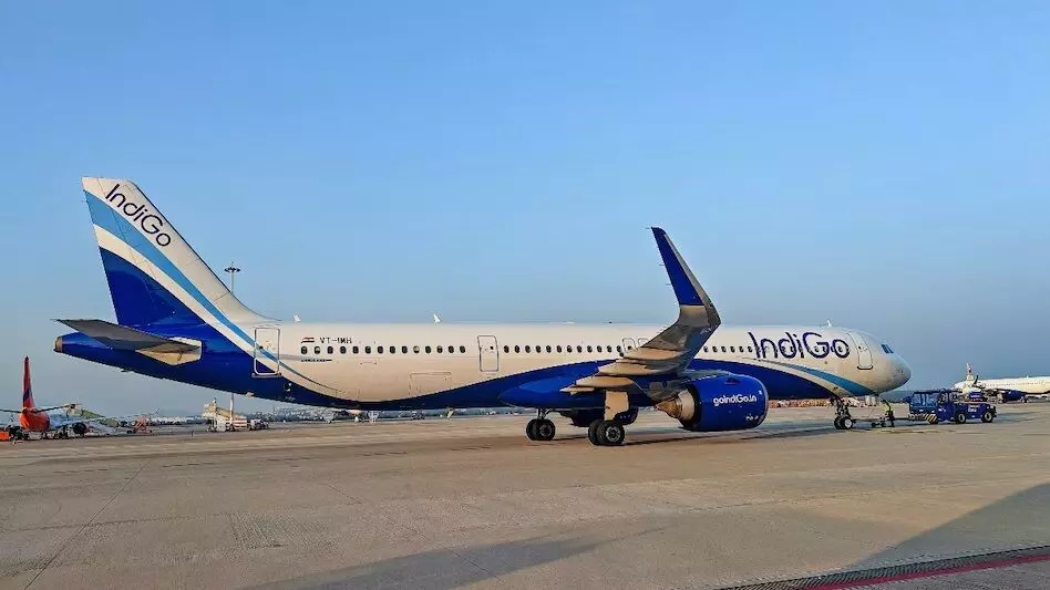 बैंकॉक-दिल्ली इंडिगो फ्लाइट की लखनऊ में इमरजेंसी लैंडिंग, यात्री की तबीयत बिगड़ी; एक घंटे बाद दिल्ली रवाना बैंकॉक-दिल्ली इंडिगो फ्लाइट की लखनऊ में इमरजेंसी लैंडिंग, यात्री की तबीयत बिगड़ी; एक घंटे बाद दिल्ली रवाना