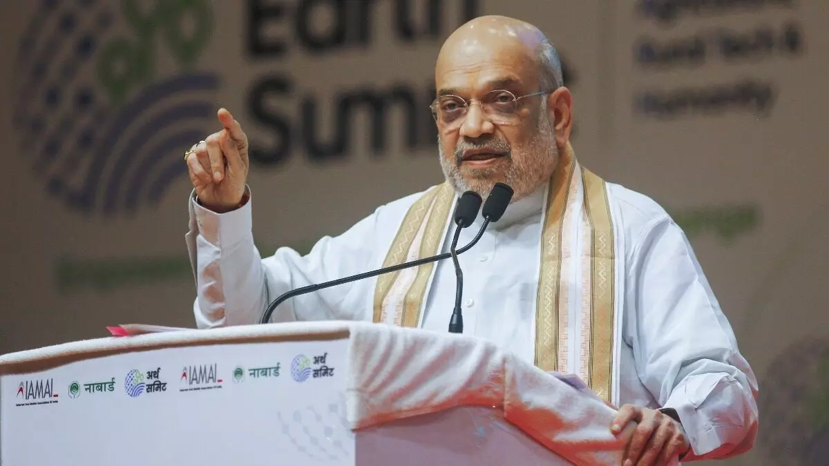 अमित शाह का यूपी पर बड़ा बयान: कभी अपराध की इंडस्ट्री थी, अब डिफेंस और मैन्युफैक्चरिंग का हब बन रहा प्रदेश अमित शाह का यूपी पर बड़ा बयान: कभी अपराध की इंडस्ट्री थी, अब डिफेंस और मैन्युफैक्चरिंग का हब बन रहा प्रदेश